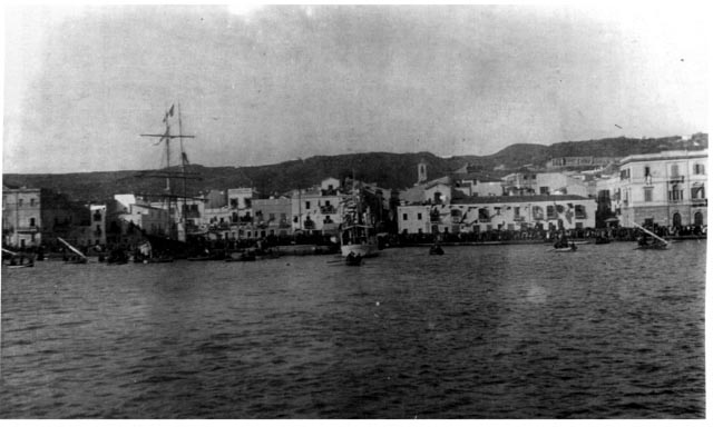 Arrivo delle autorità il 25 agosto 1925