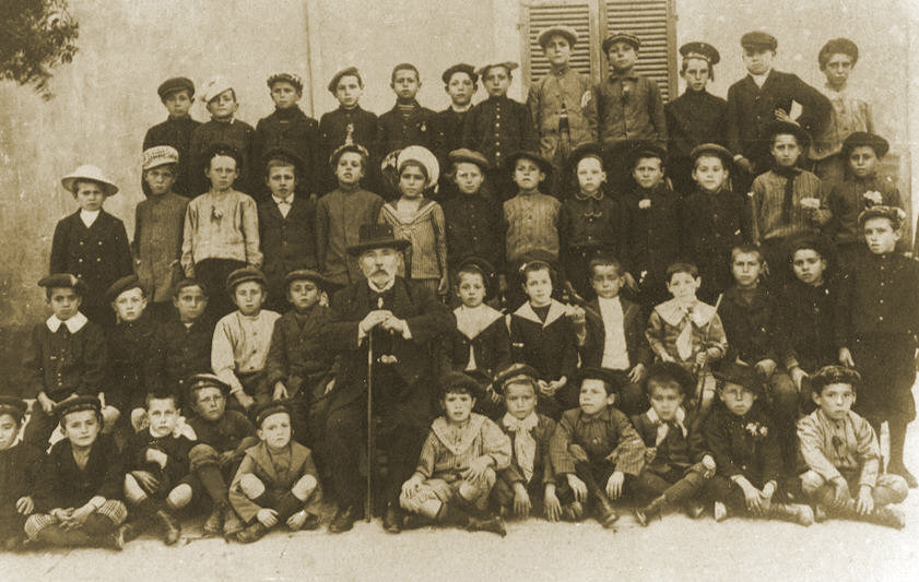 classe-scolastica-(1901)