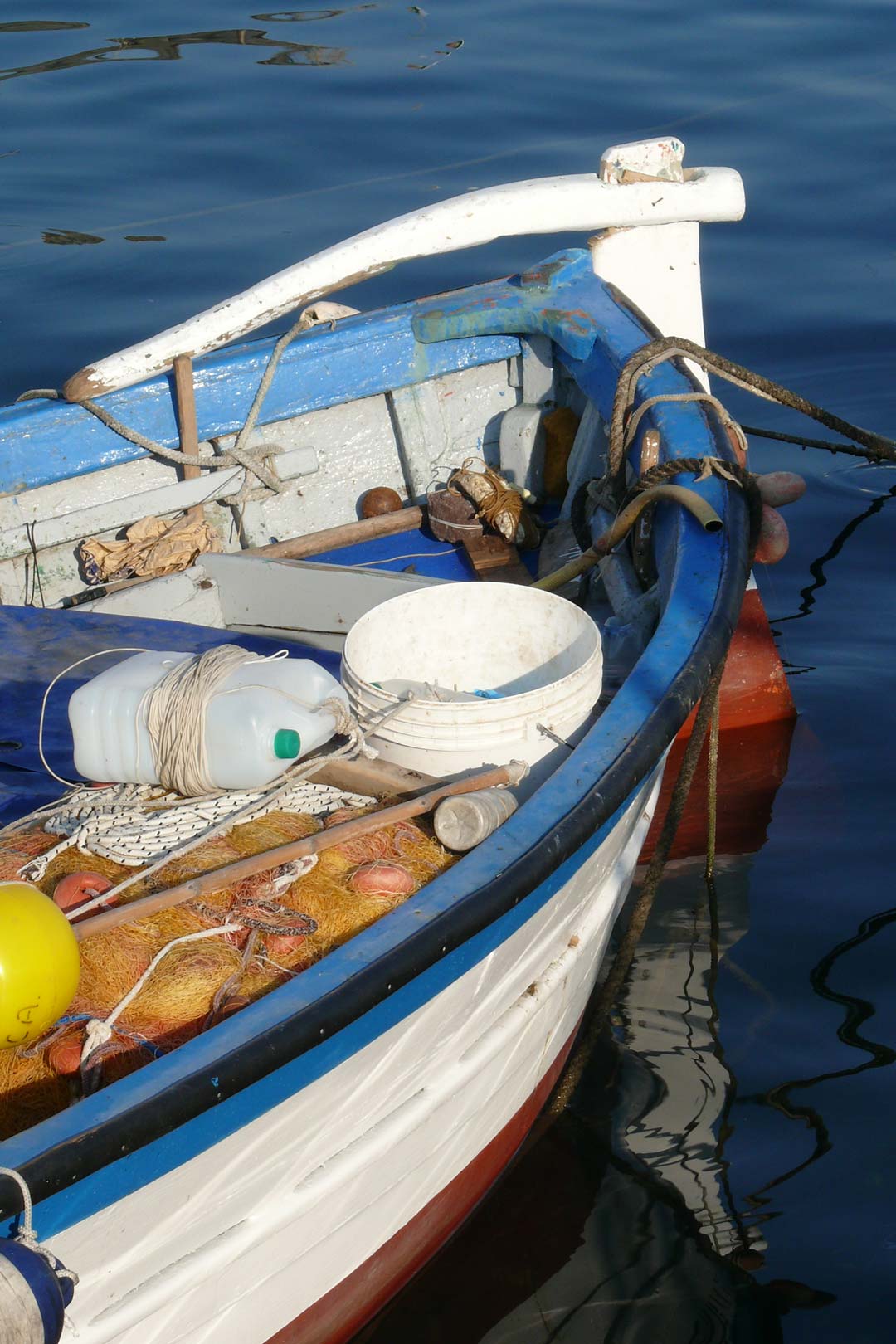 Barca con attrezzi