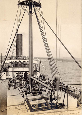 Nave Australia caricata dai battellieri 1 maggio 1904