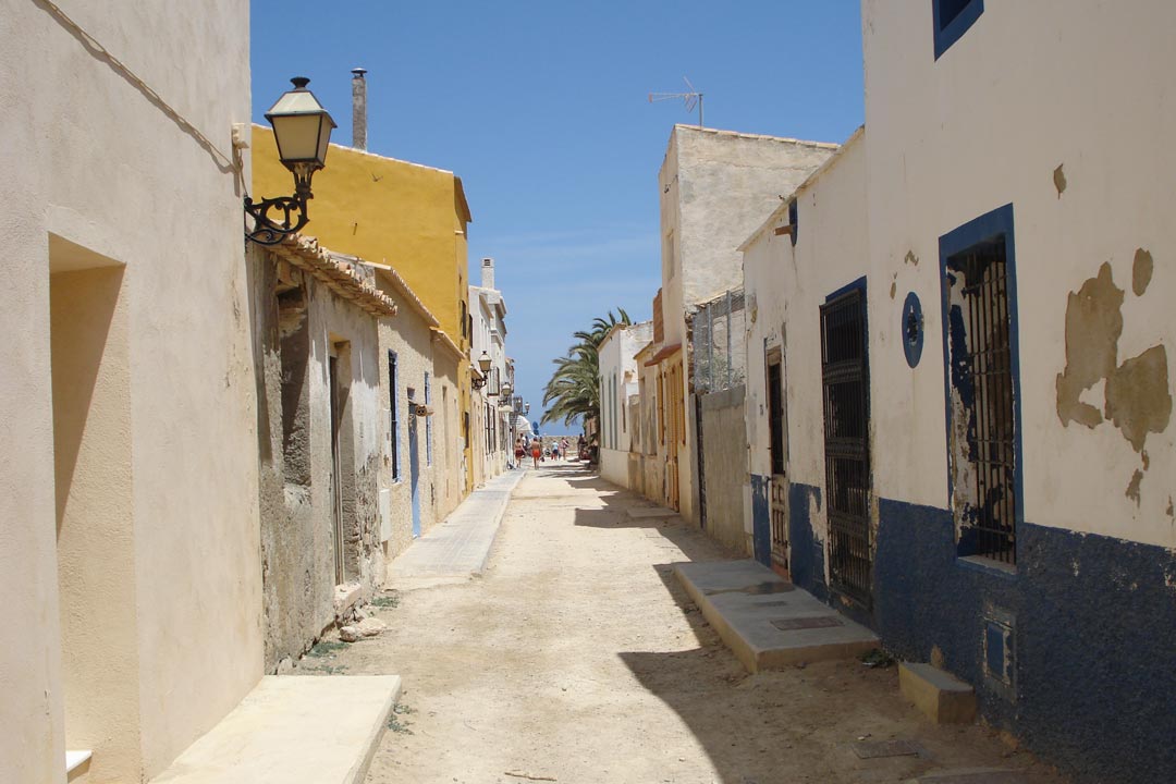 Tra le abitazioni di Nueva Tabarca